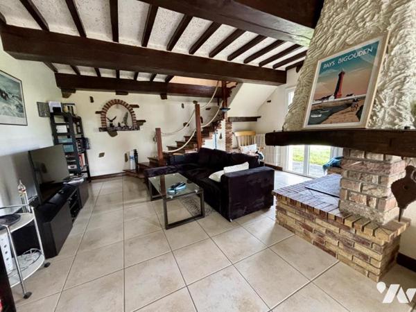 Maison familiale de 5 chambres – Grand terrain de 1 700 m²