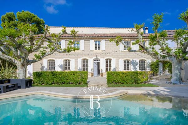 Marseille 13ème, Maison 5 Chambres -  371 m² à vendre