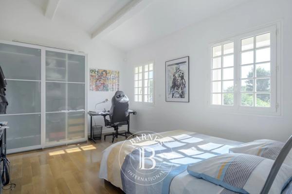 Marseille 13ème, Maison 5 Chambres -  371 m² à vendre