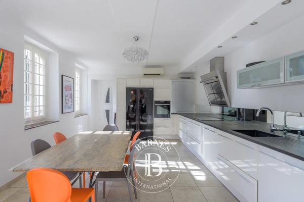 Marseille 13ème, Maison 5 Chambres -  371 m² à vendre