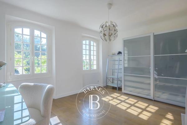 Marseille 13ème, Maison 5 Chambres -  371 m² à vendre