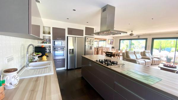 Maison Mios 4 chambres récente - grand garage - beau terrain