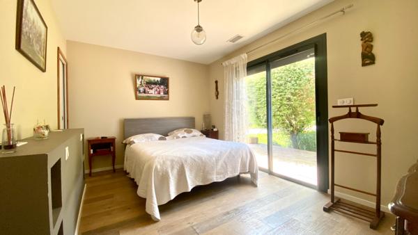 Maison Mios 4 chambres récente - grand garage - beau terrain