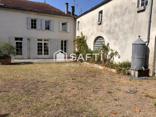 Demeure de charme avec piscine et dépendances – Parc de 1 553 m² au cœur de Cozes