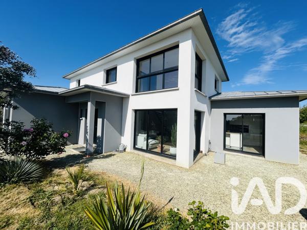 Maison à vendre 7 pièces 160 m² Saint-Pair-sur-Mer