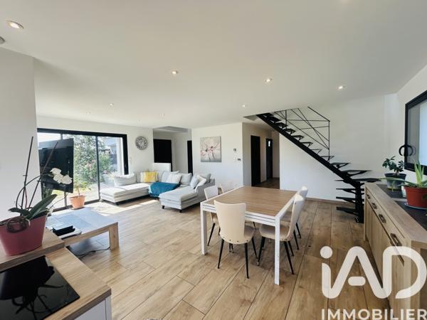 Maison à vendre 7 pièces 160 m² Saint-Pair-sur-Mer