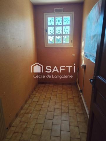 MAISON D'ARCHITECTE - BON ETAT GENERAL - PARC CLOS