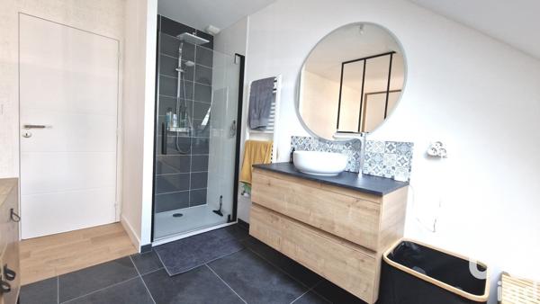 Maison à vendre 5 pièces 122 m² Liffré