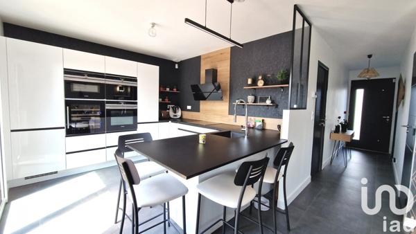 Maison à vendre 5 pièces 122 m² Liffré