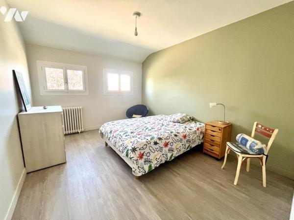 Pavillon individuel 6 chambres sur 1477m² de parcelle 