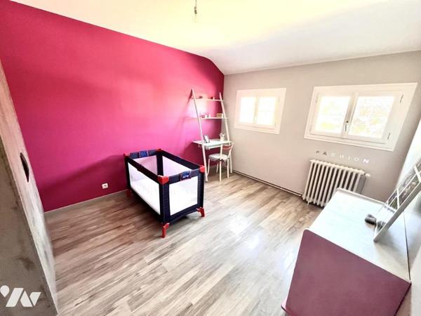 Pavillon individuel 6 chambres sur 1477m² de parcelle 
