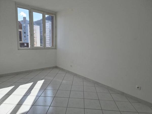 Appartement 2 pièces 40 m² à vendre à Sassenage 38360