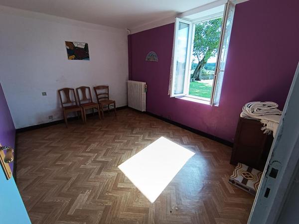 7 km de Magny-Cours - Ferme avec 3 hectares