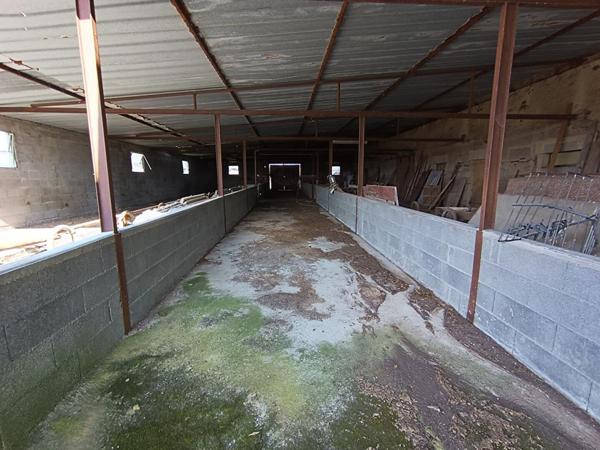 7 km de Magny-Cours - Ferme avec 3 hectares