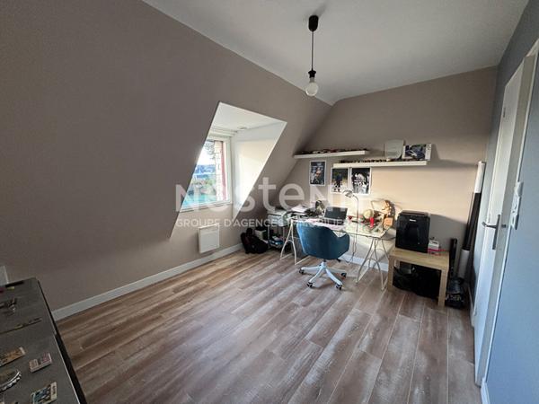 Maison 4 chambres avec 2000 m² de terrain et une piscine