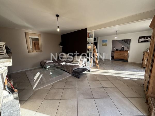 Maison 4 chambres avec 2000 m² de terrain et une piscine