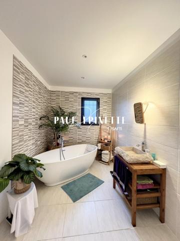 Maison contemporaine sur les hauteurs de Montastruc