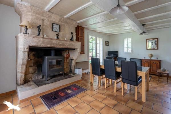 Maison à vendre 169 087 € Saint-Aigulin 4 p 127 m² DPE F