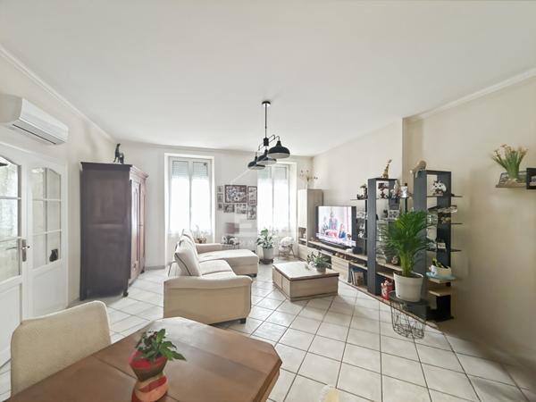 Maison  en Pierre Pauillac 6 pièce(s) 150 m2 , 3 chambres, piscine, garage , climatisation, panneaux solaire , cave