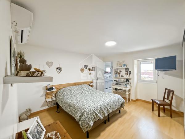 Maison  en Pierre Pauillac 6 pièce(s) 150 m2 , 3 chambres, piscine, garage , climatisation, panneaux solaire , cave