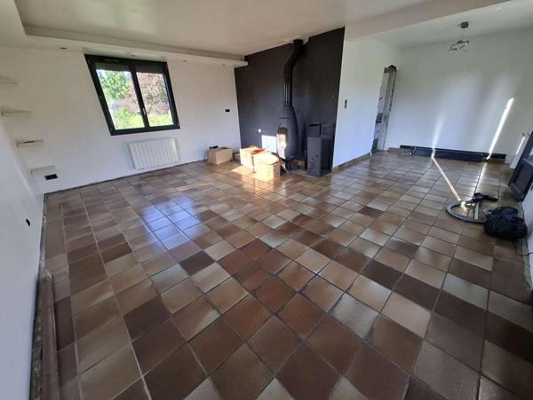 Maison type Pavillon proche VERNEUIL SUR AVRE 6 pièce(s) 101 m2 + terrain