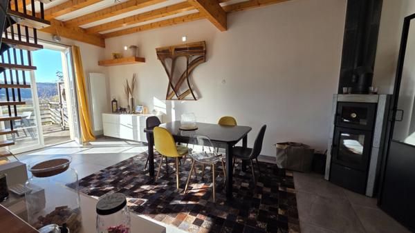 Maison coup de coeur Amberieu En Bugey 5 pièce(s), 3 ou 4 chambres, jardin, terrasse, bureau indépendants, rénovée, 103 m2