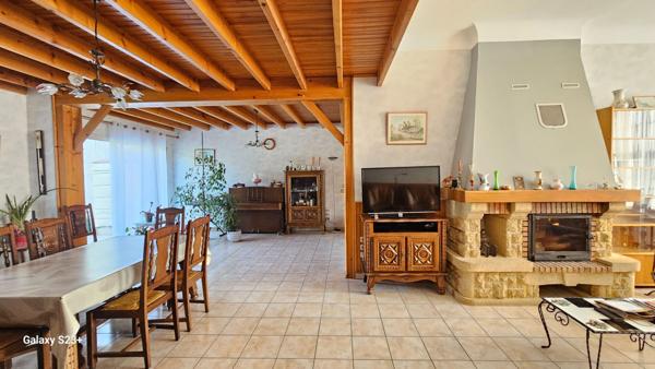 Traditionnelle - 5 pièces - 185 m²