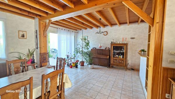 Traditionnelle - 5 pièces - 185 m²