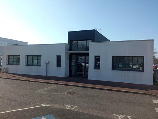 Local professionnel de 155 m² à Challans