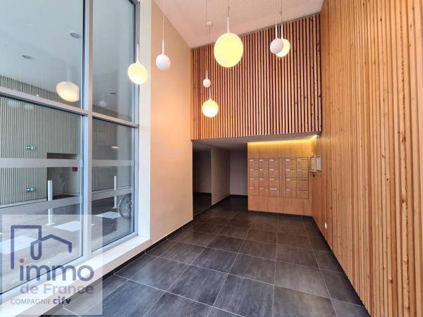 GRENOBLE, secteur préfecture, hôtel de ville. 12 rue Jean Bocq. Appartement T2 de 39,30 m² situé au 5ème étage.