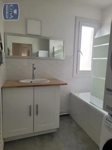 Appartement à louer 2 pièces 46.73m² Saint-Nazaire (44600)