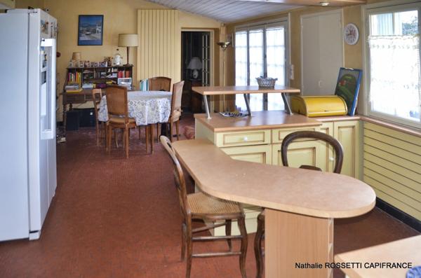 Maison à vendre SURGERES même (17) 160 m² habitable-terrain de 712 m²