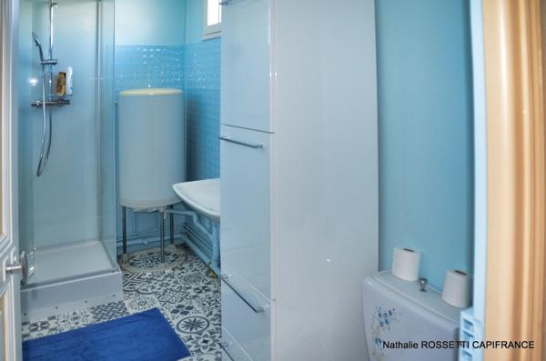 Maison à vendre SURGERES même (17) 160 m² habitable-terrain de 712 m²