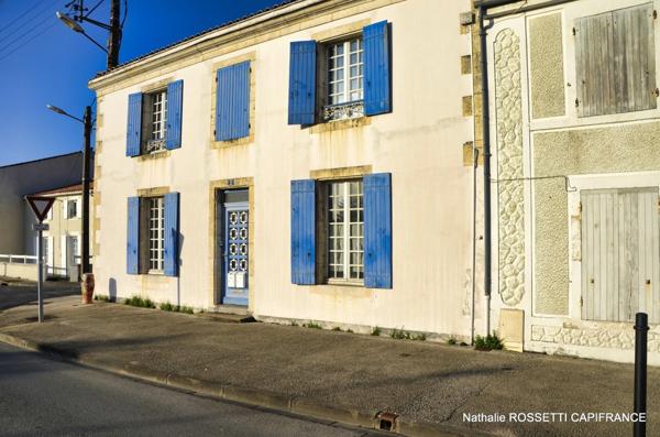 Maison à vendre SURGERES même (17) 160 m² habitable-terrain de 712 m²