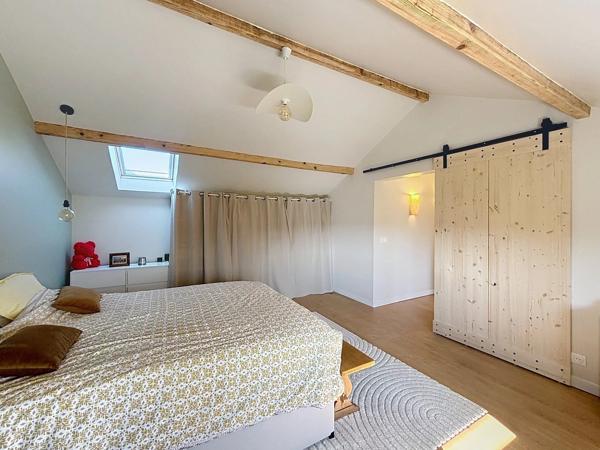 Vente                                                      Maison
                        
                     6 pièces                      140 m2                     à Brunoy