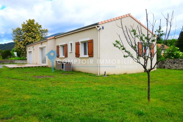 Villa
                                                                                                                                                                                                                                                                                                                        5 pièce(s)                                                                                                                                                                                                          3 chambre(s)                                                                                                                                                                                                          103  m²