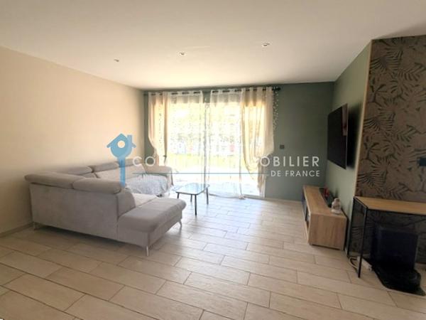 Villa
                                                                                                                                                                                                                                                                                                                        5 pièce(s)                                                                                                                                                                                                          3 chambre(s)                                                                                                                                                                                                          103  m²