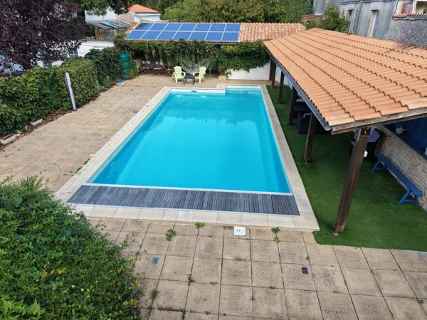 Maison
         5 pièces
        - 116 m² Exclusivité 626 000 € *