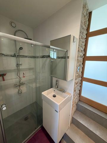 Maison
         5 pièces
        - 116 m² Exclusivité 626 000 € *
