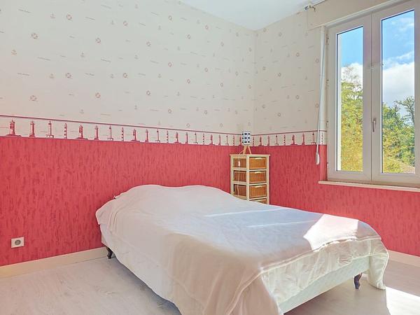 Maison
         5 pièces
        - 116 m² Exclusivité 626 000 € *