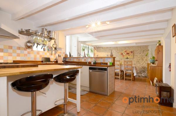 Belle maison avec 8 chambres dans un village pittoresque