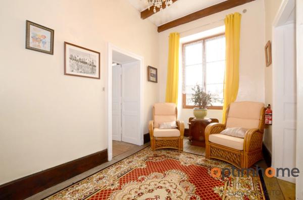 Belle maison avec 8 chambres dans un village pittoresque