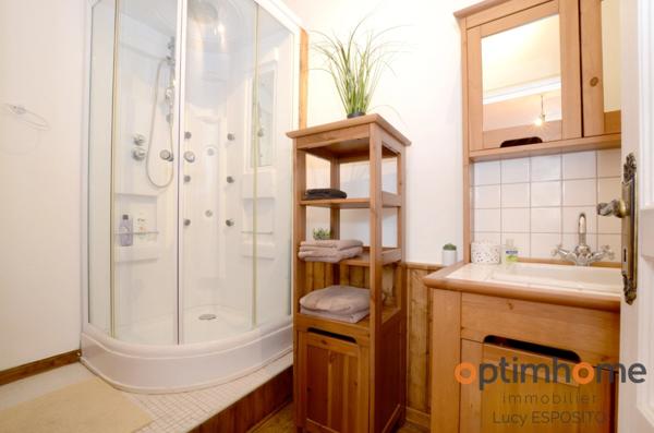 Belle maison avec 8 chambres dans un village pittoresque