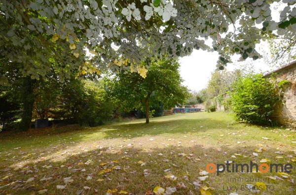 Belle maison avec 8 chambres dans un village pittoresque