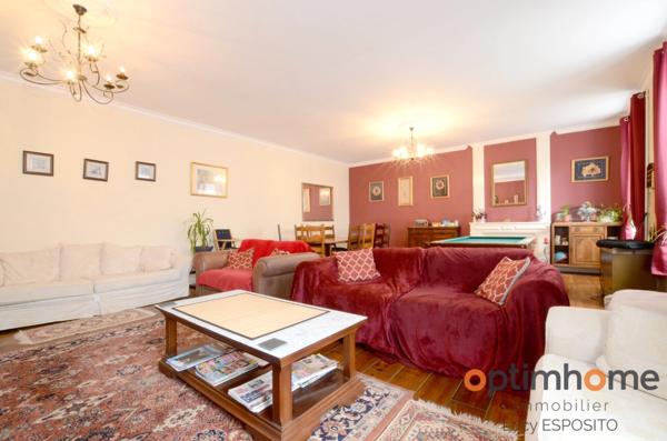 Belle maison avec 8 chambres dans un village pittoresque