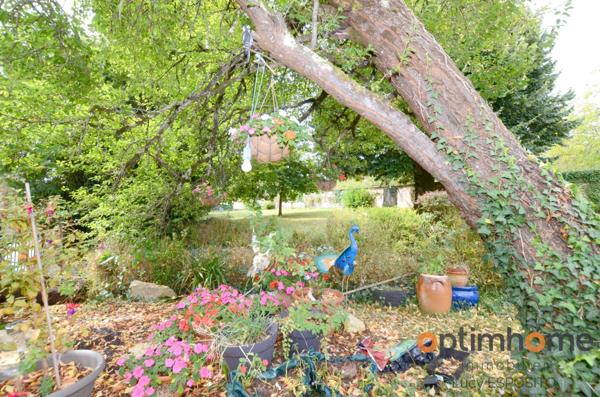 Belle maison avec 8 chambres dans un village pittoresque