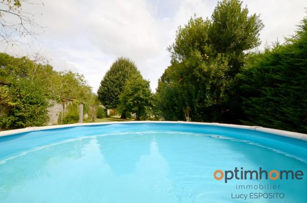 Belle maison avec 8 chambres dans un village pittoresque