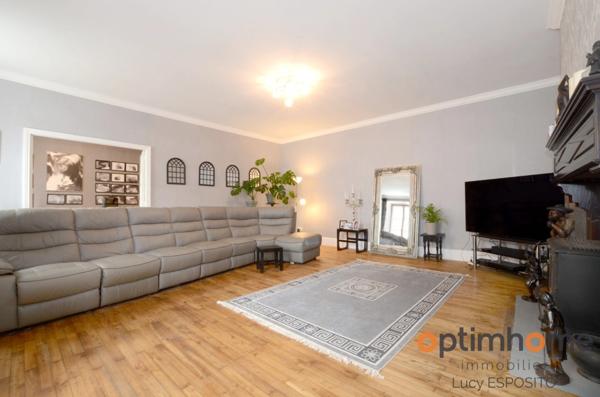 Belle maison avec 8 chambres dans un village pittoresque