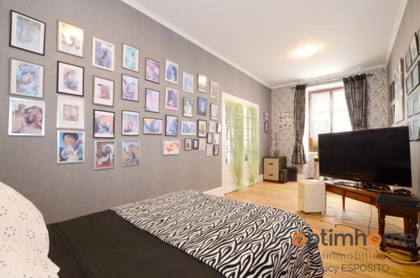 Belle maison avec 8 chambres dans un village pittoresque