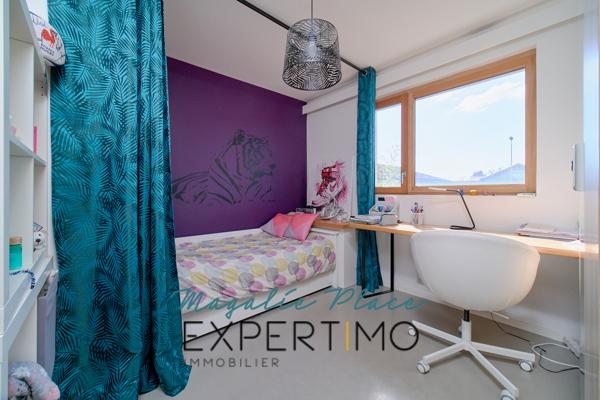 Bron (69500) Rare en maison HPE construite en 2014 à 30 minutes de lyon Bellecour